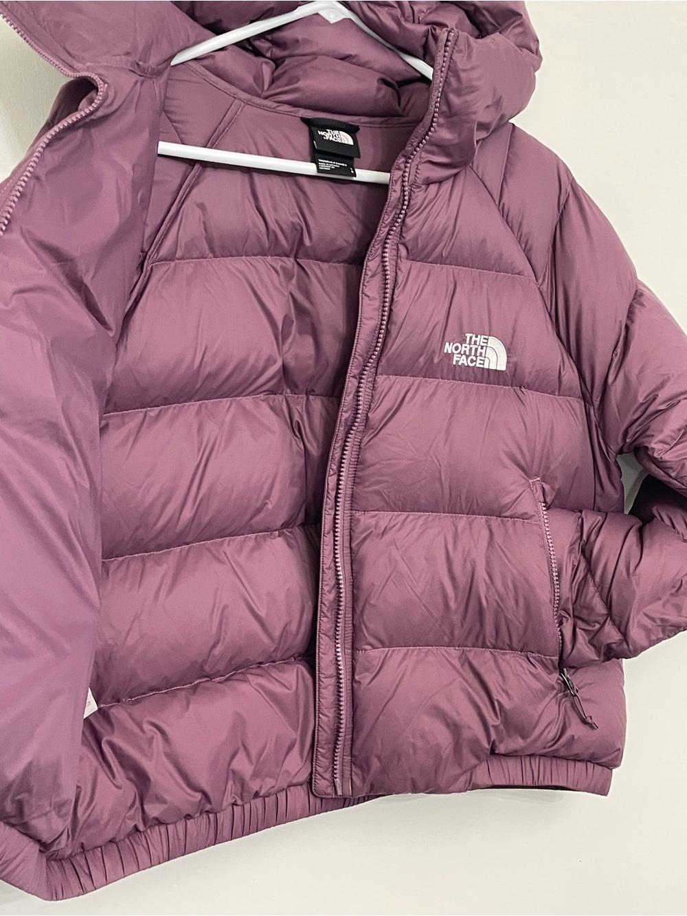 The North Face Women's Hooded Puffer Jacket in Plum - Picture 6 of 10